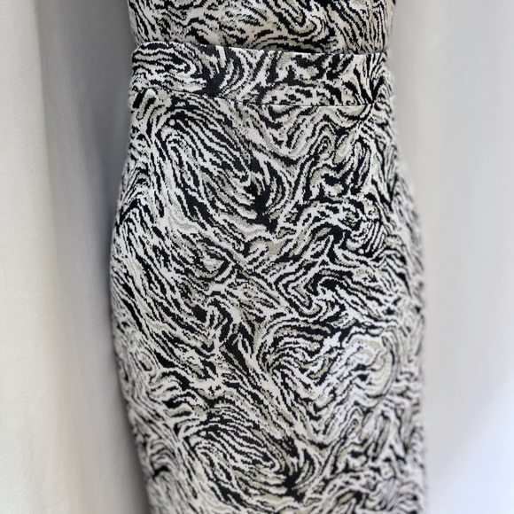 St. John Collection Co-ord Set - Picture 6 of 7